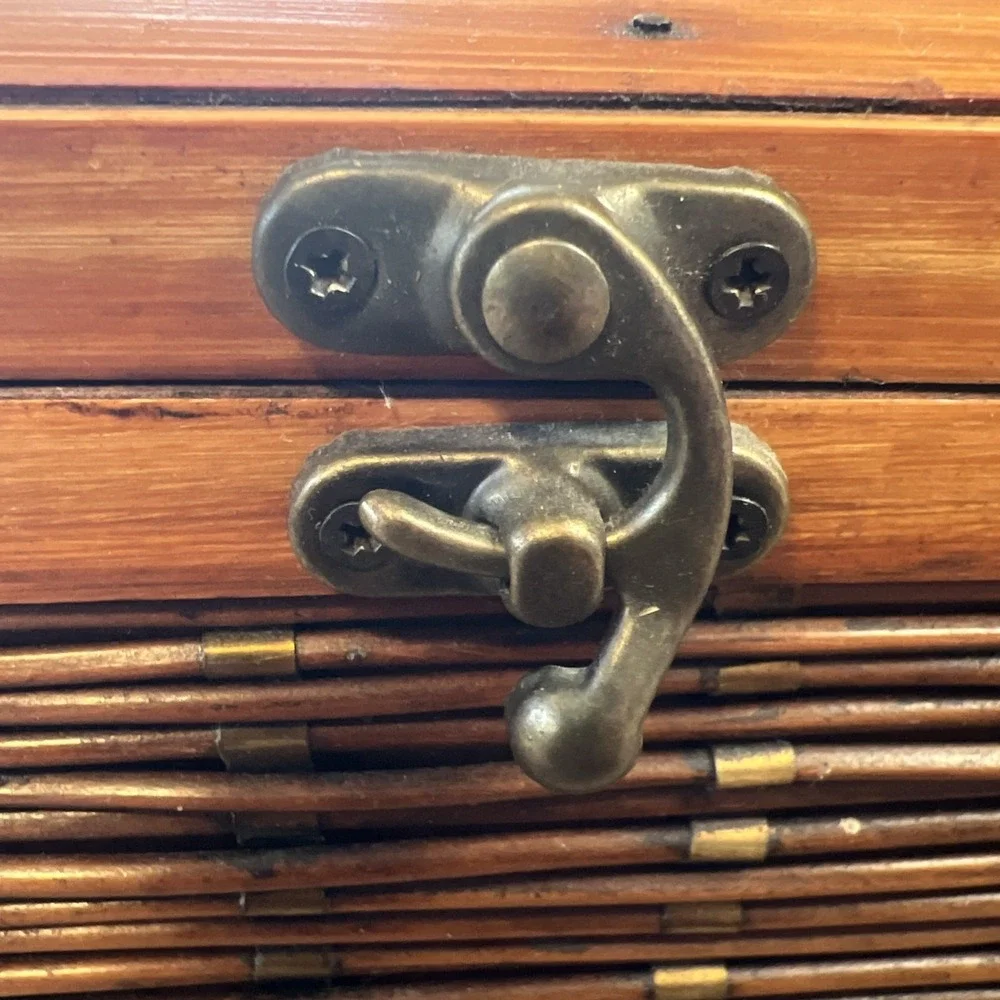 Vintage Handmade Rustic Wooden‎ Treasure Chest Style Box Bamboo Swing Latch Lid